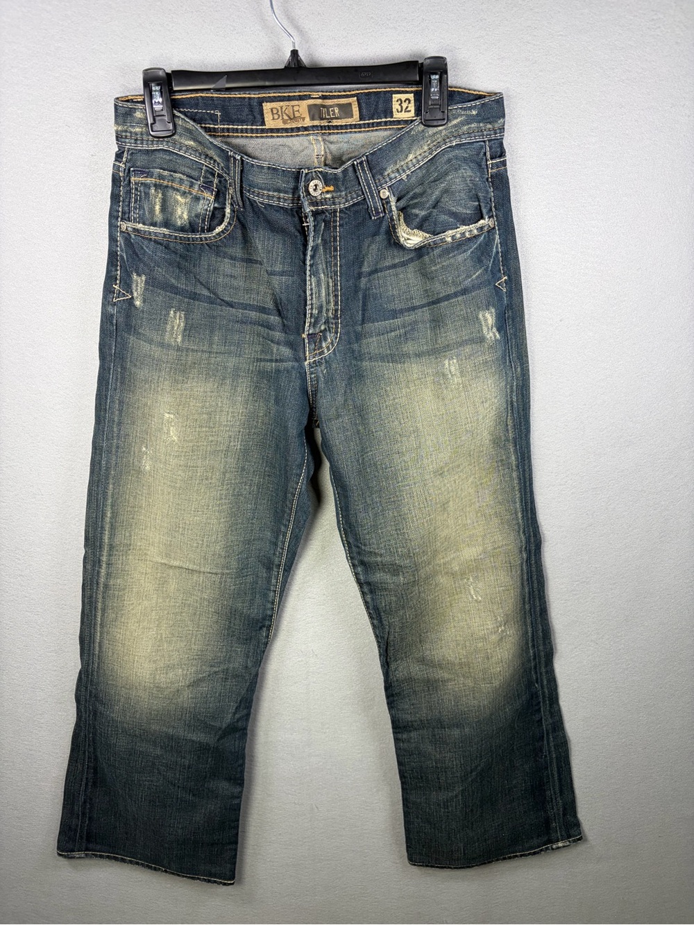 BKE Men’s Tyler  Faded Blue Relaxed Jeans